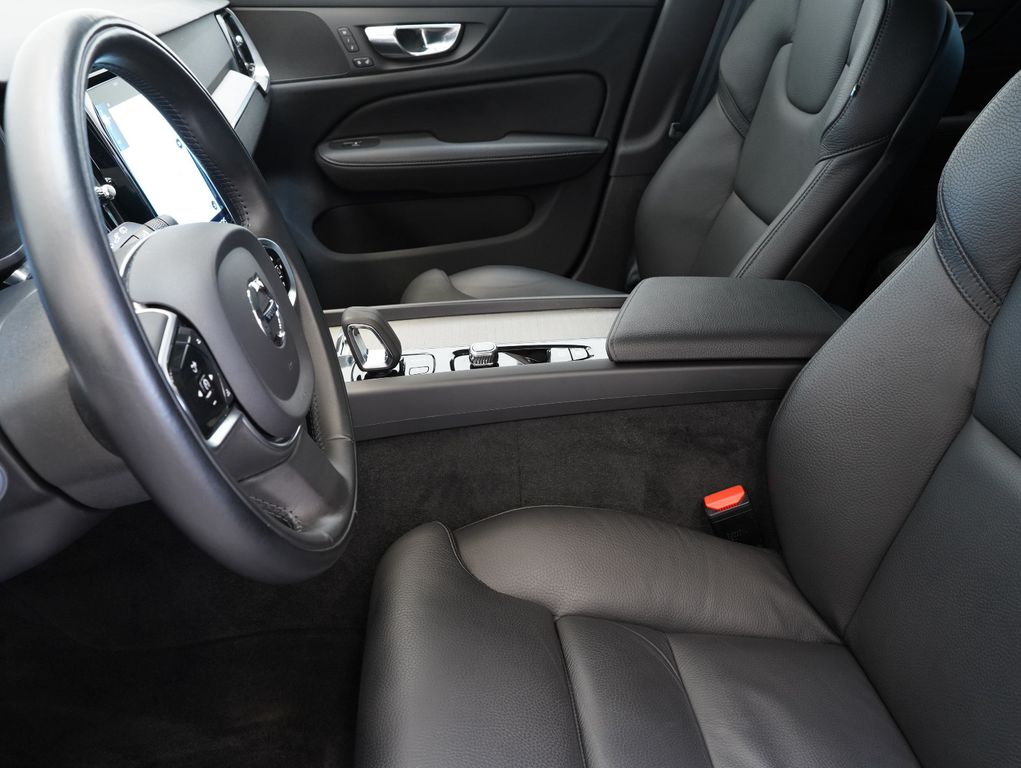 Volvo V60 Cross Country 2022