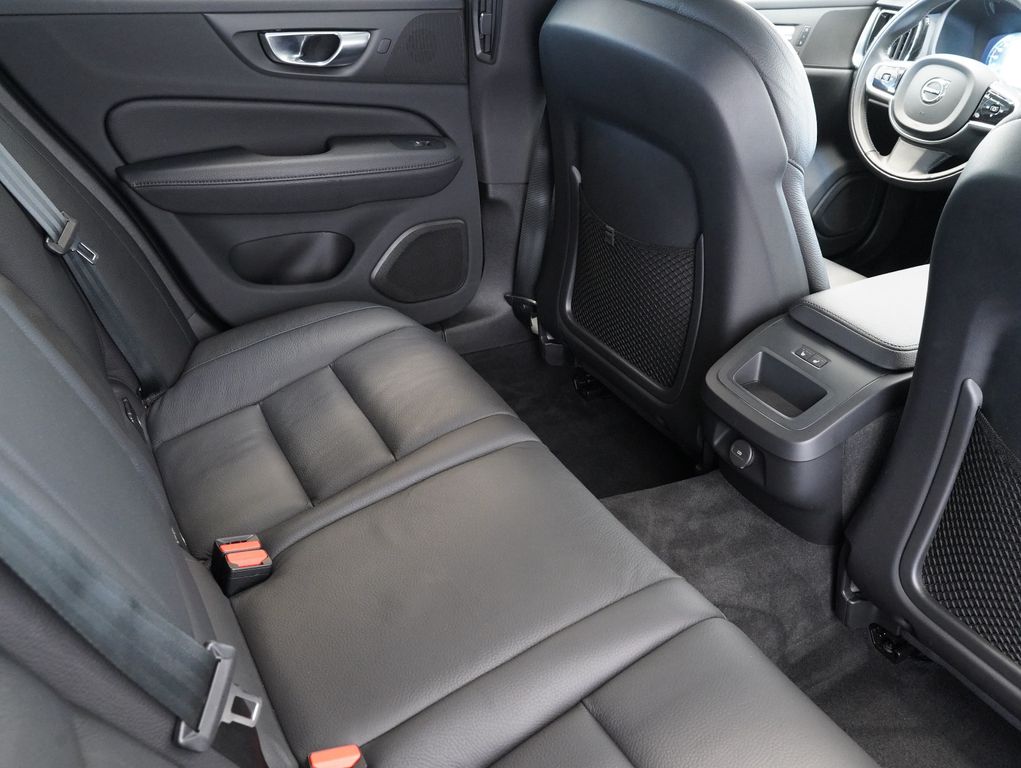 Volvo V60 Cross Country 2022