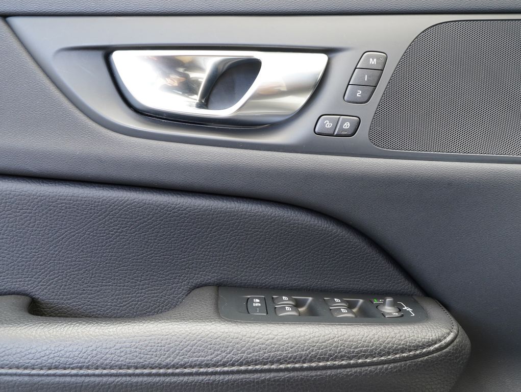 Volvo V60 Cross Country 2022