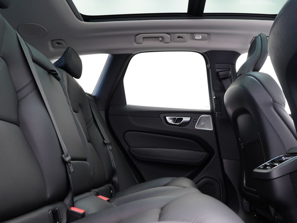 Volvo XC60 2022
