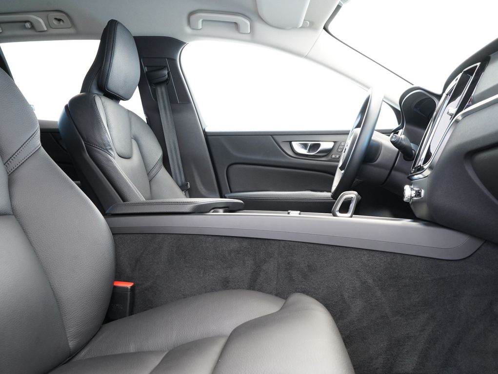 Volvo V60 Cross Country 2022