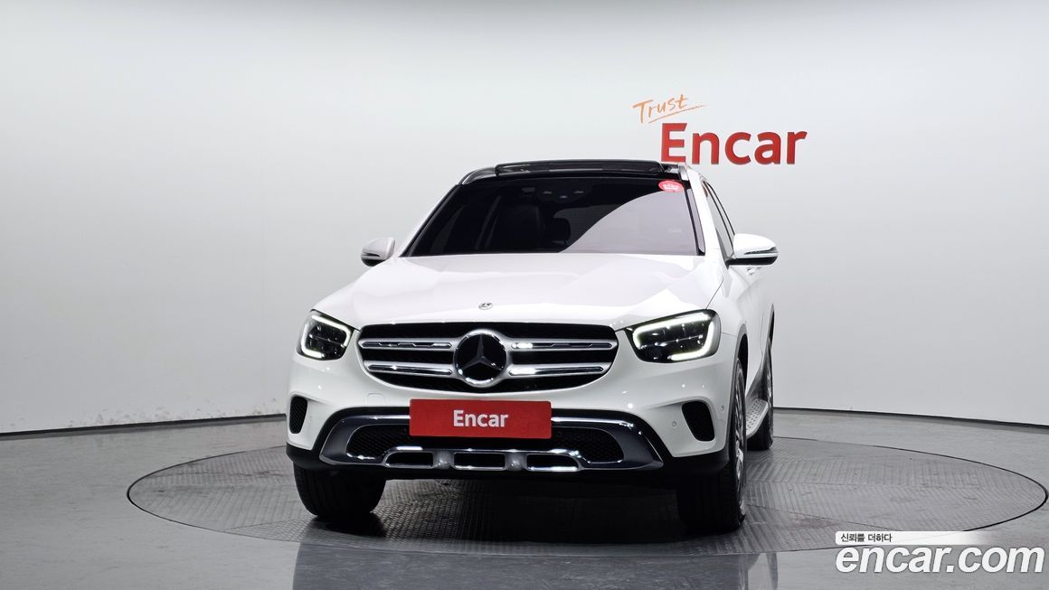 Mercedes-Benz GLC-Class 2021