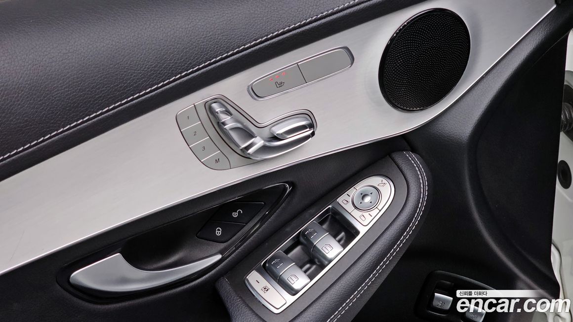 Mercedes-Benz GLC-Class 2021