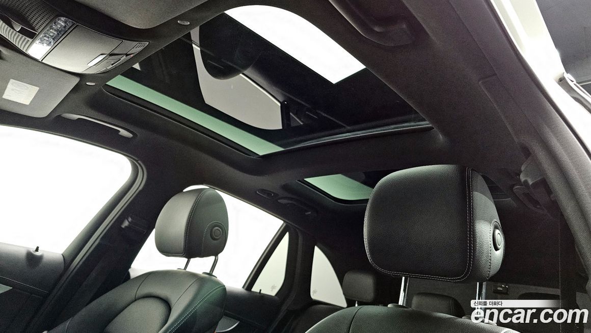 Mercedes-Benz GLC-Class 2021