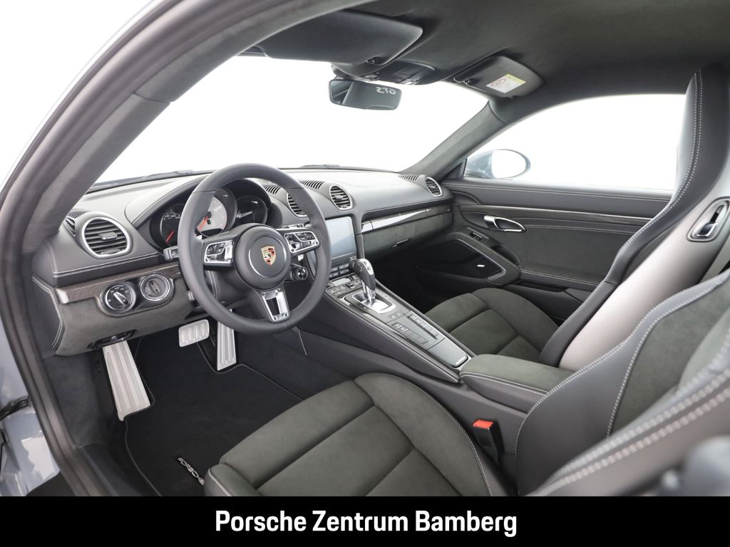 Porsche Cayman 2025
