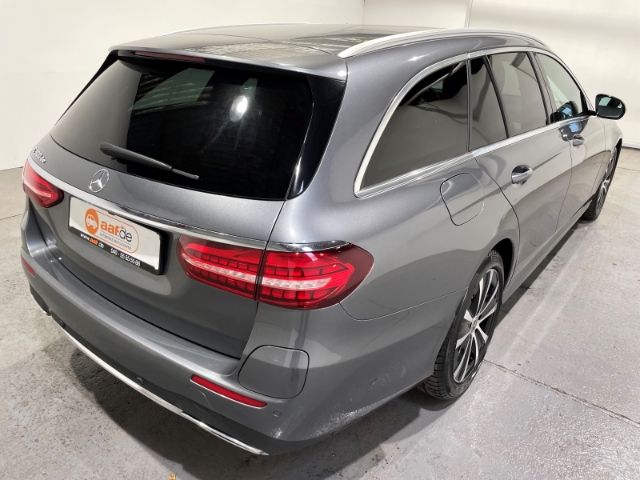 Mercedes-Benz E 300 2021