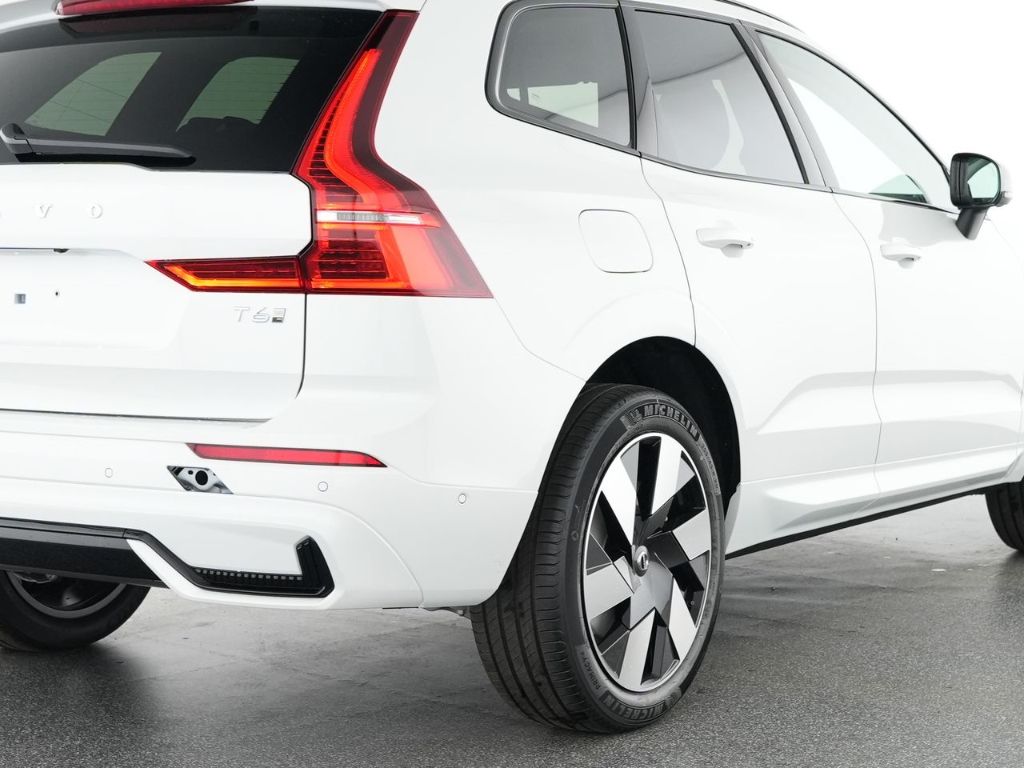 Volvo XC60 2025
