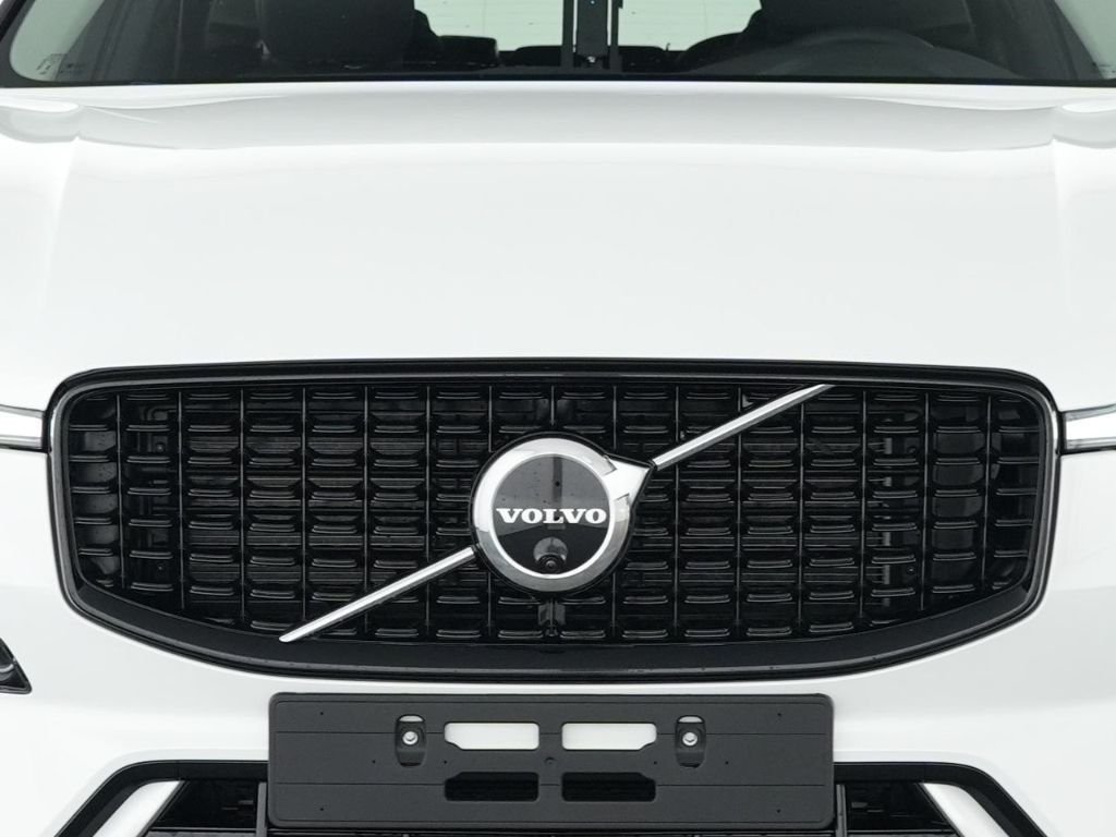 Volvo XC60 2025
