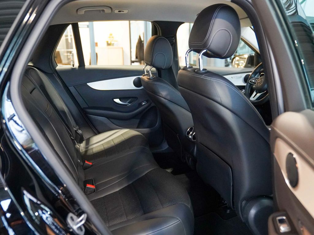 Mercedes-Benz GLC 300 2021