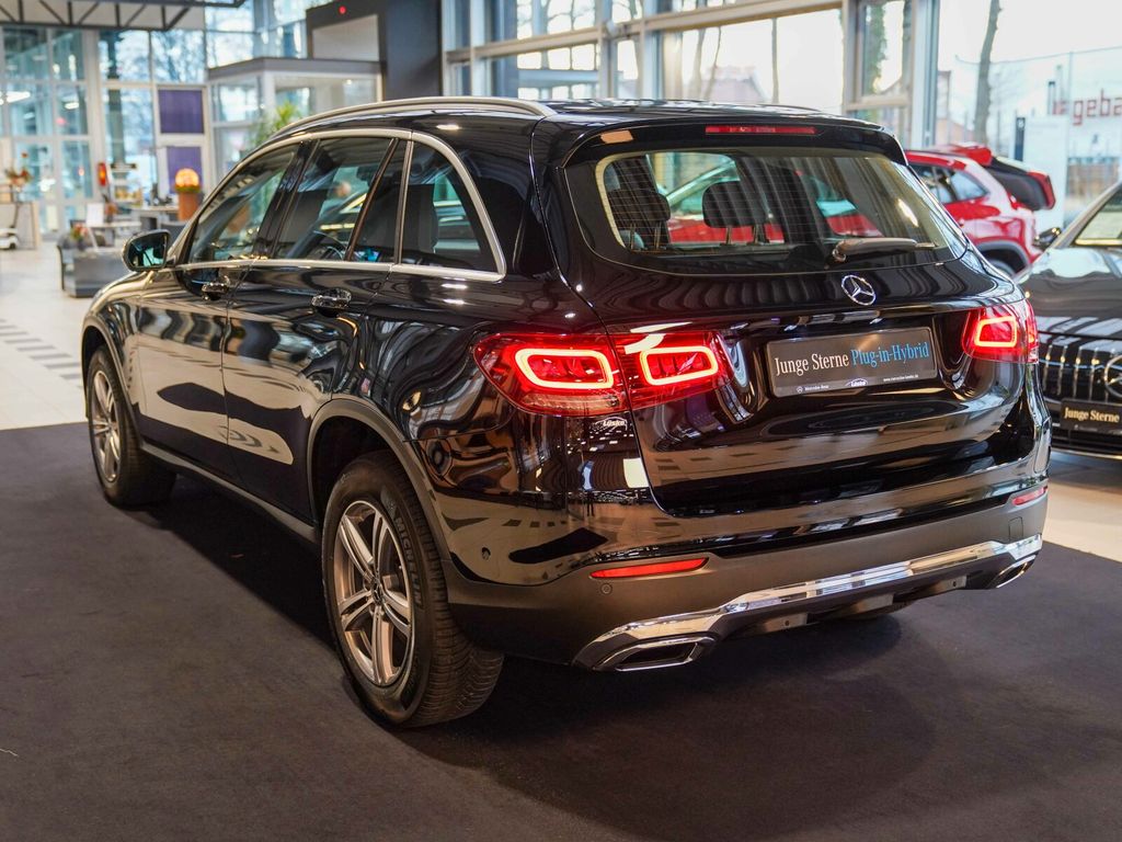 Mercedes-Benz GLC 300 2021