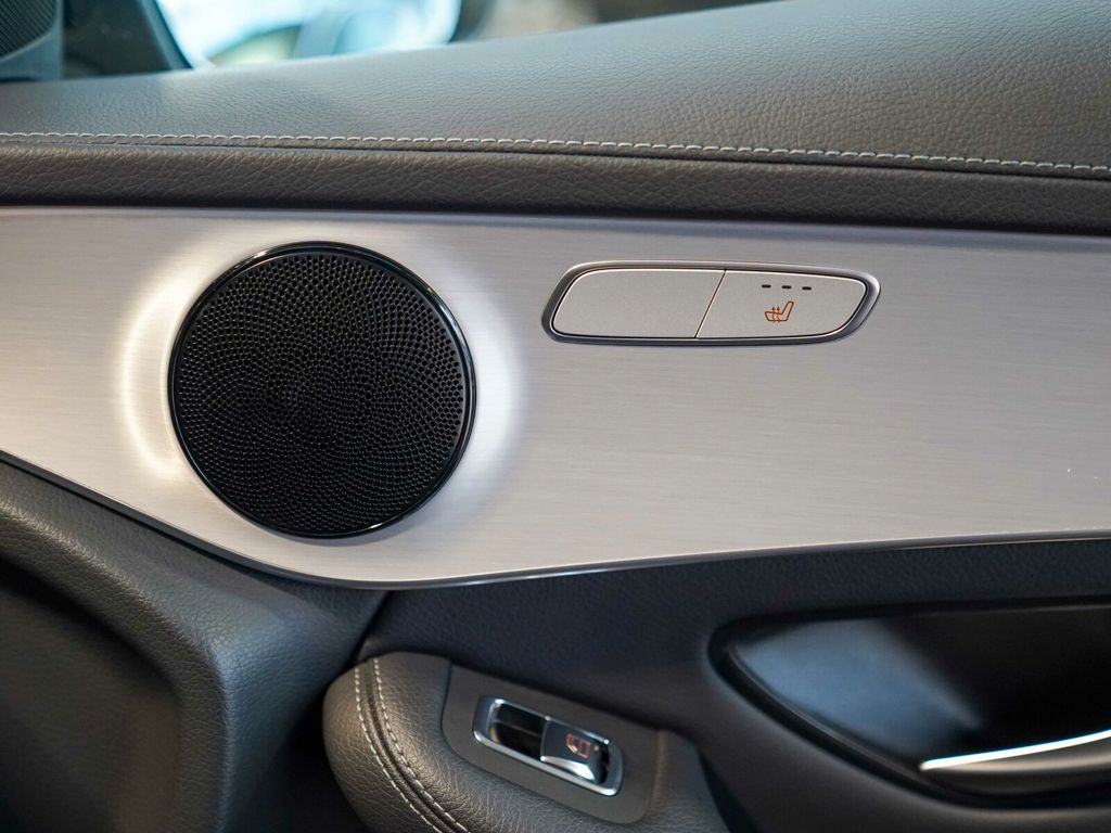 Mercedes-Benz GLC 300 2021