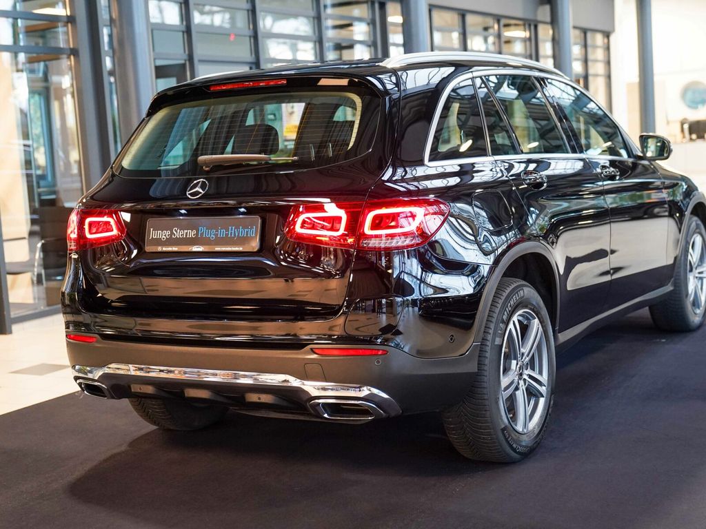 Mercedes-Benz GLC 300 2021
