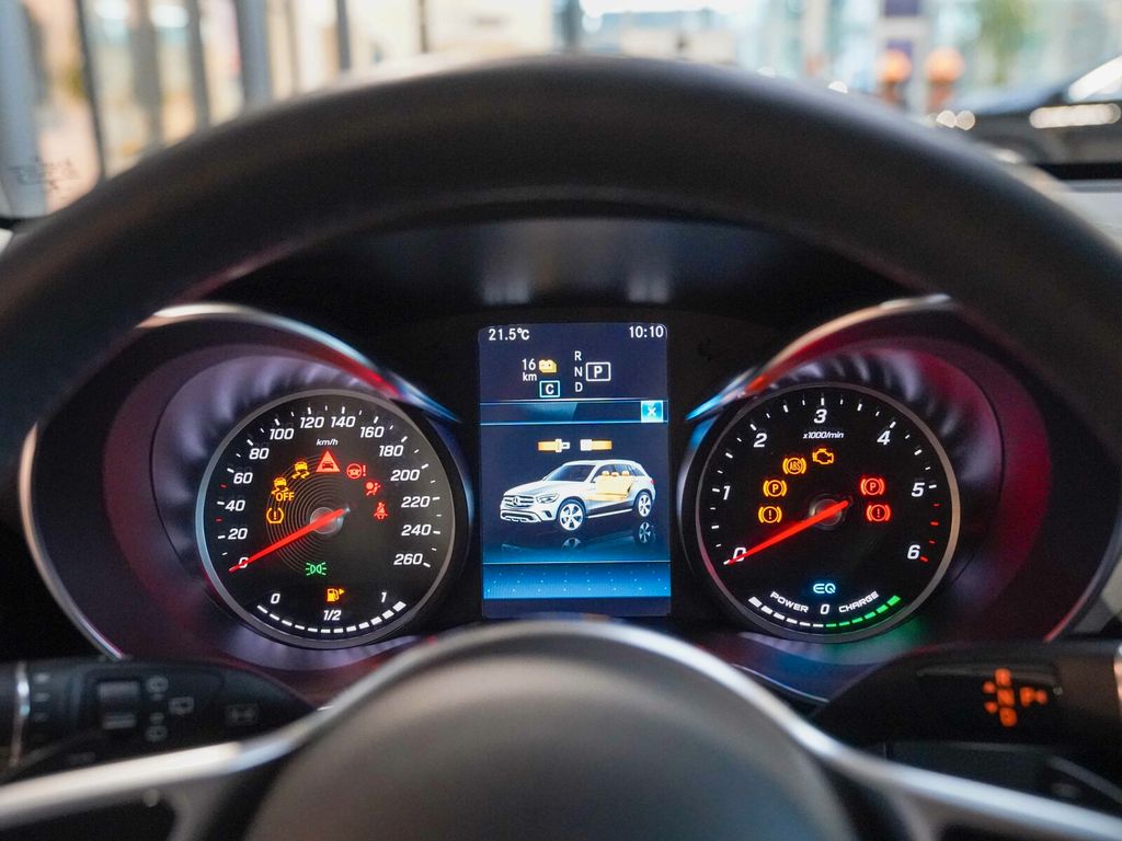 Mercedes-Benz GLC 300 2021