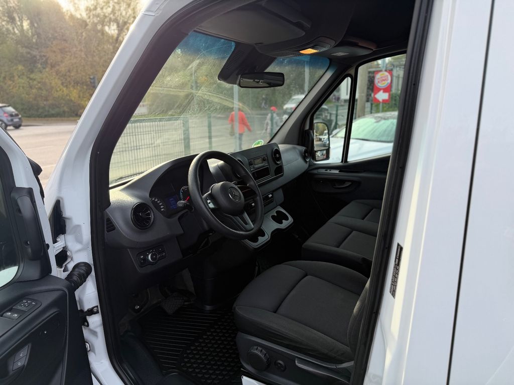 Mercedes-Benz Sprinter 2021