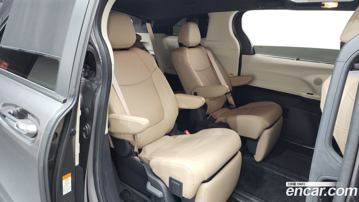 Toyota Sienna 2024