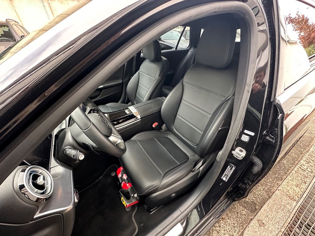 Mercedes-Benz C 200 2024