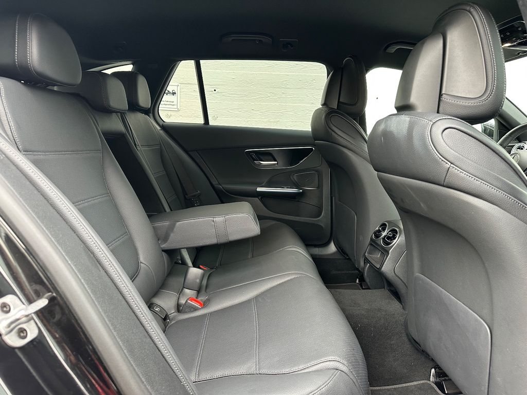 Mercedes-Benz C 200 2024