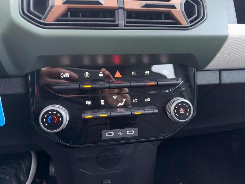 Dacia Spring 2025