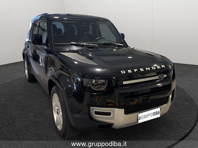 Land Rover Defender 2024