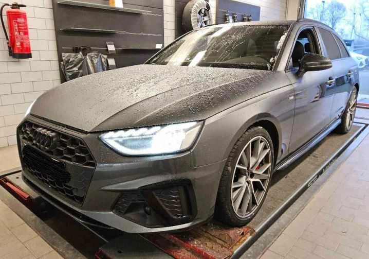 Audi A4 2023