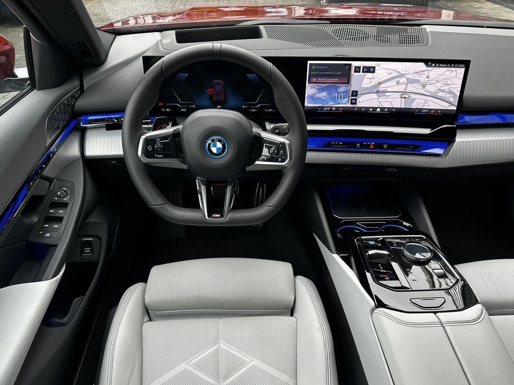 BMW i5 2025