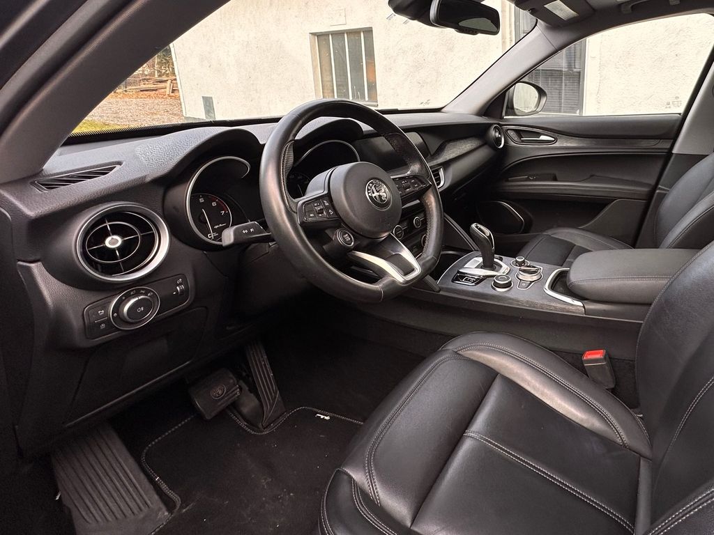 Alfa Romeo Stelvio 2020