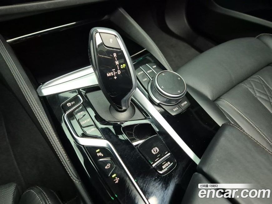 BMW Gran Turismo 2024