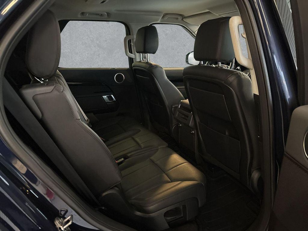 Land Rover Discovery 2018