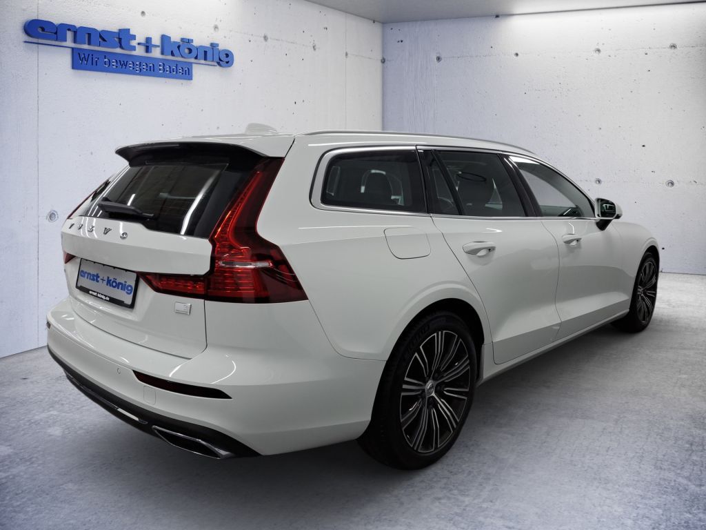 Volvo V60 2022