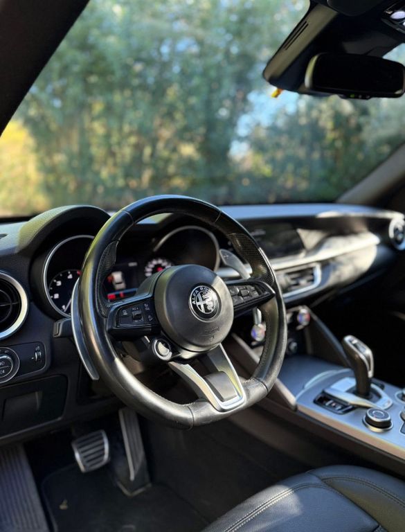 Alfa Romeo Stelvio 2022