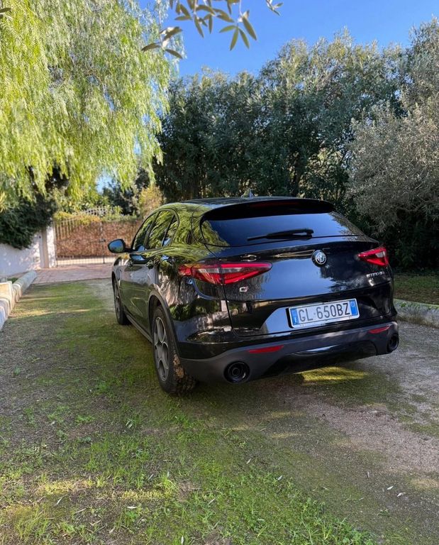 Alfa Romeo Stelvio 2022