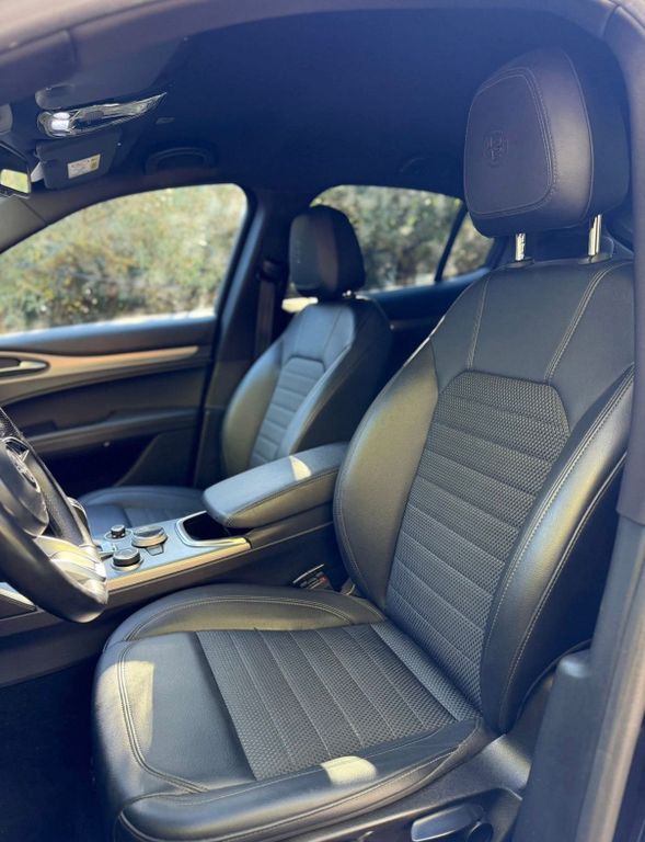 Alfa Romeo Stelvio 2022