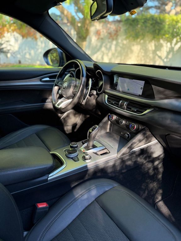 Alfa Romeo Stelvio 2022