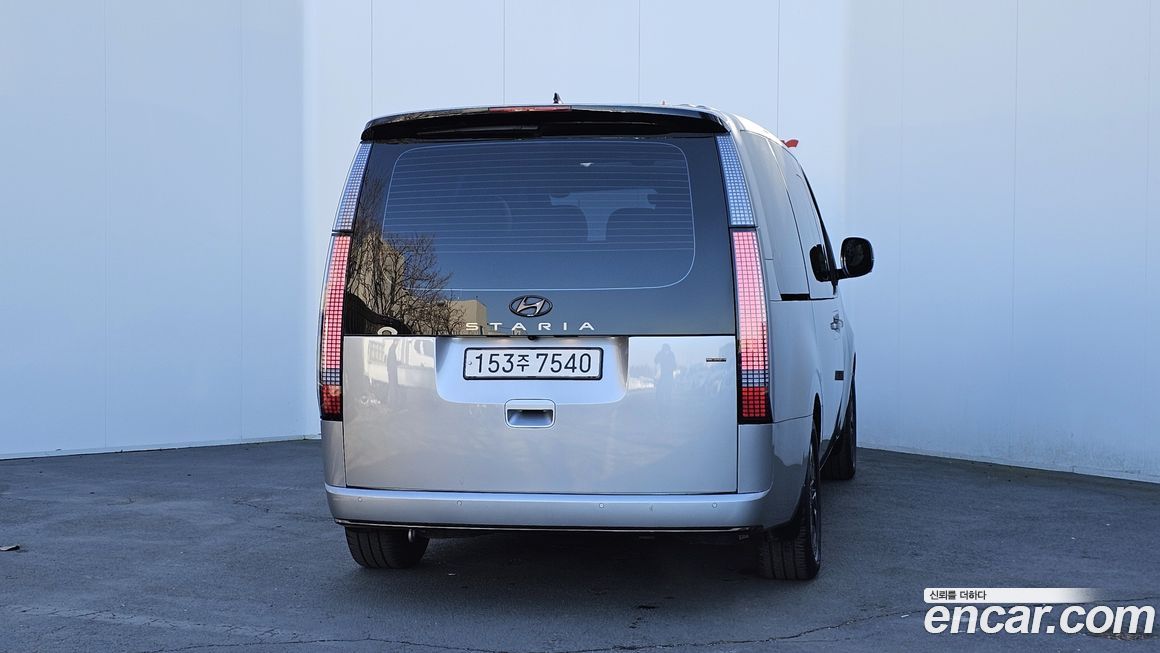 Hyundai Staria 2023