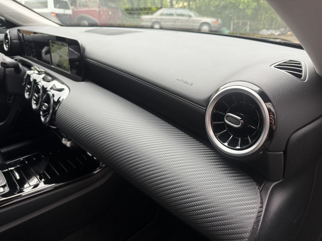 Mercedes-Benz CLA 220 2022