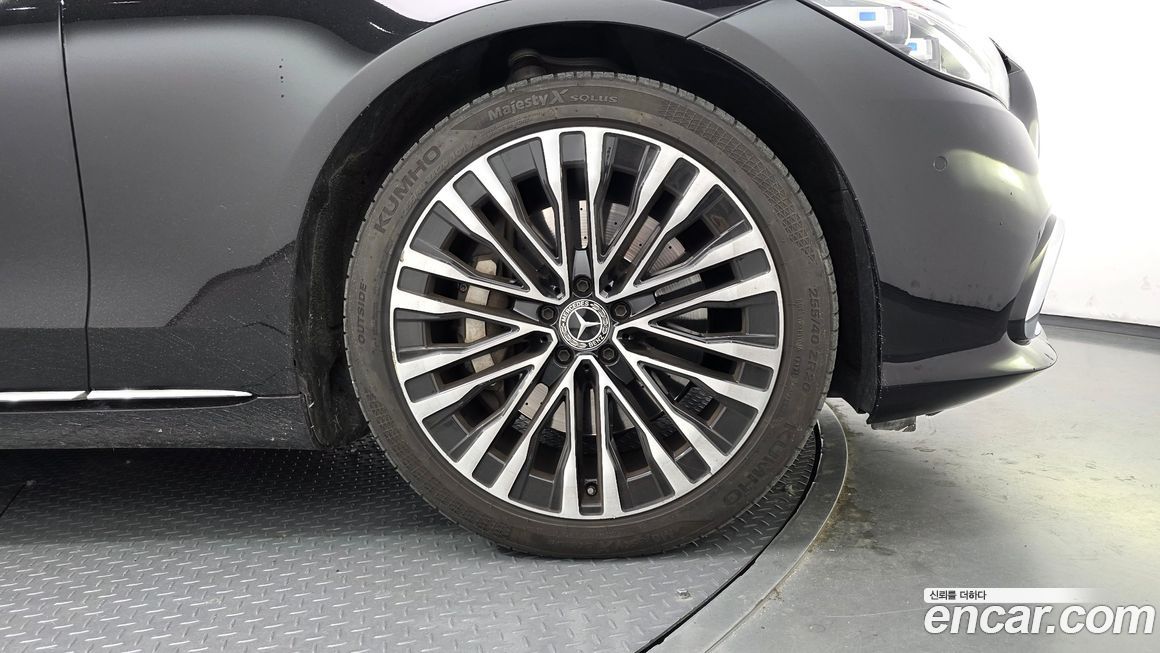 Mercedes-Benz S-Class 2022