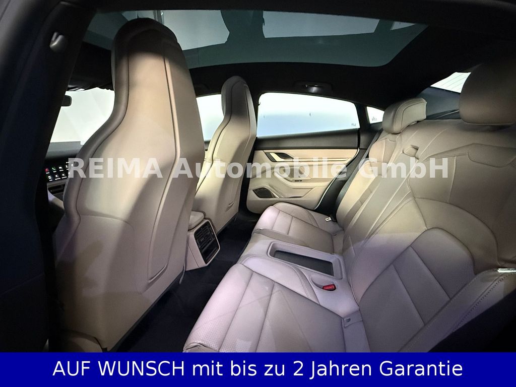 Porsche Taycan 2021