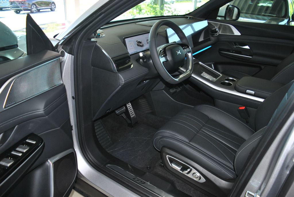 XPENG G9 2025