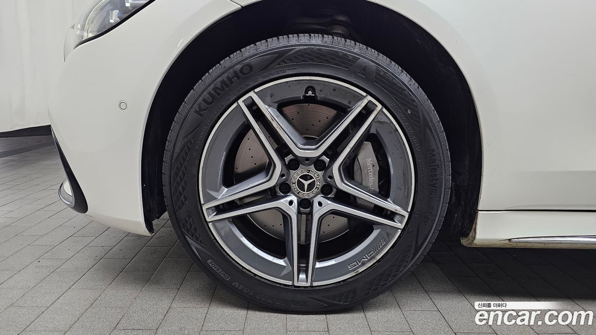 Mercedes-Benz S-Class 2022