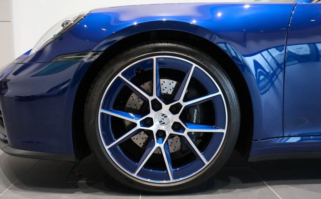 Porsche 992 2025