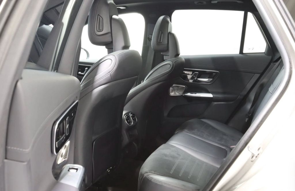 Mercedes-Benz GLC 300 2024