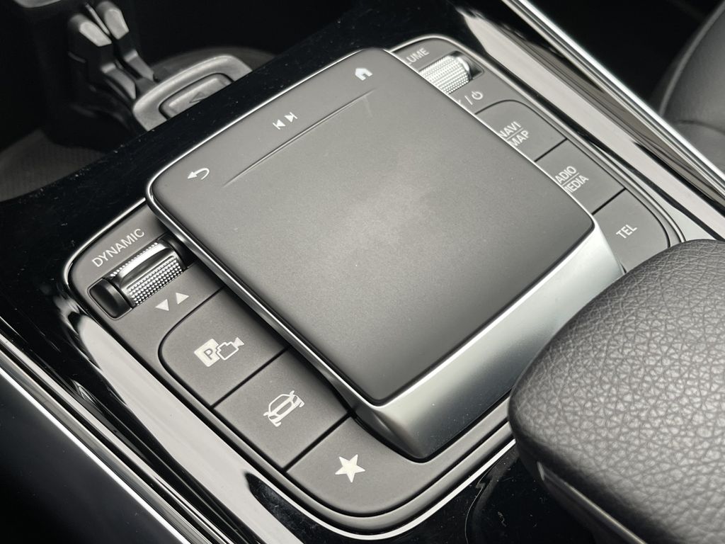 Mercedes-Benz GLA 220 2021