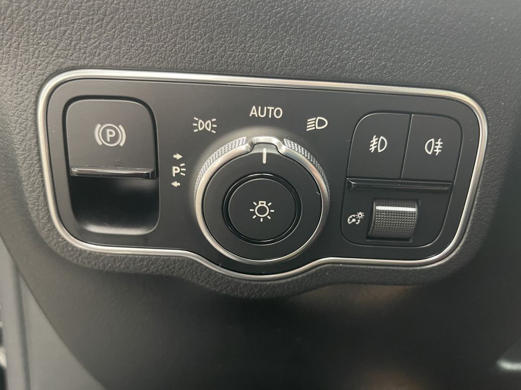 Mercedes-Benz GLA 220 2021