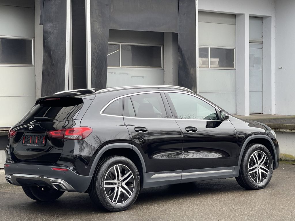 Mercedes-Benz GLA 220 2021