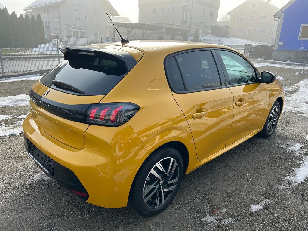 Peugeot 208 2023