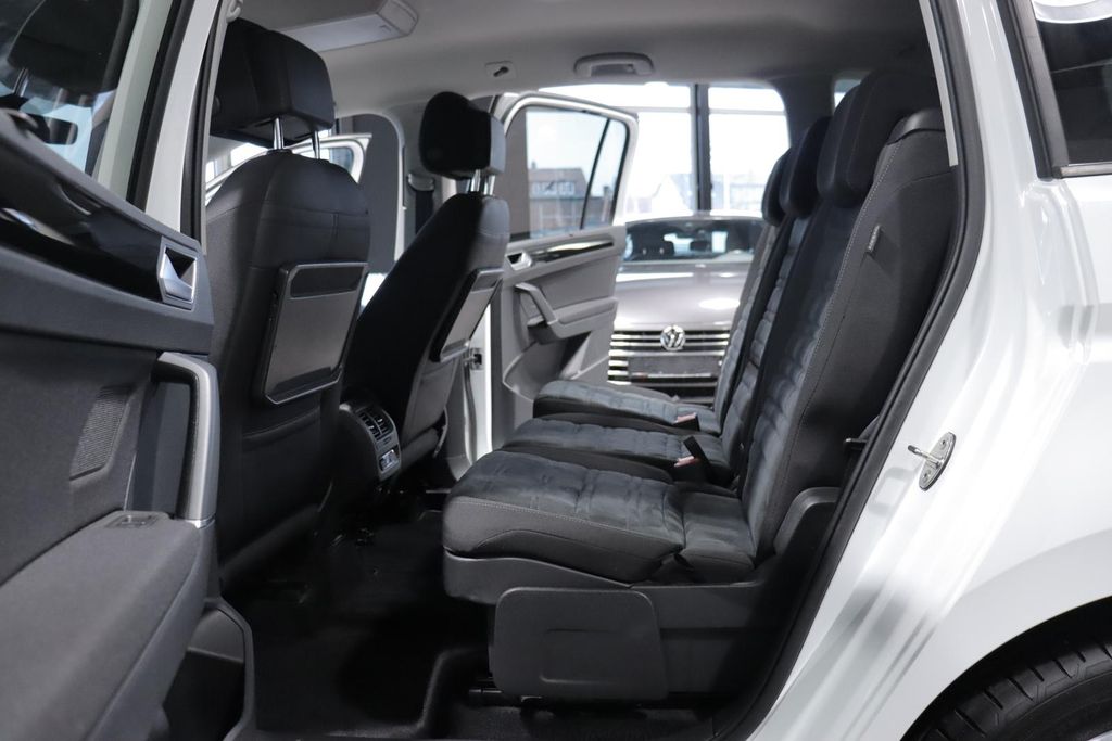 Volkswagen Touran 2021