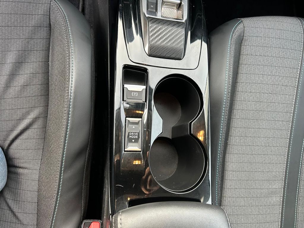 Peugeot 208 2023
