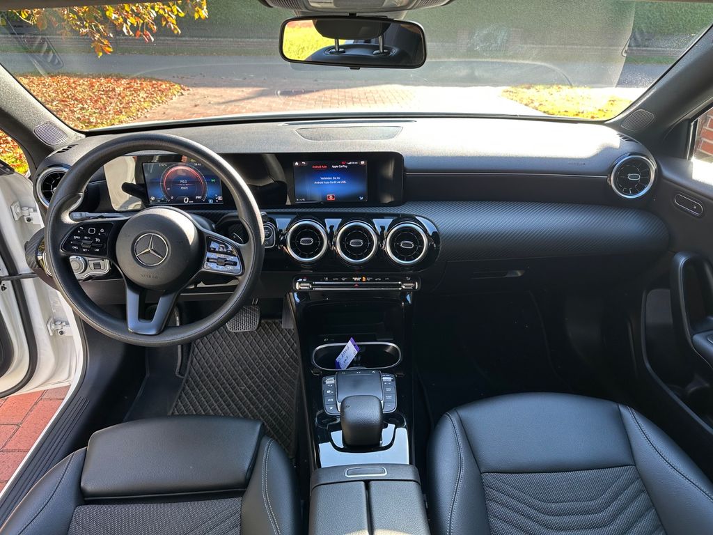 Mercedes-Benz A 180 2022