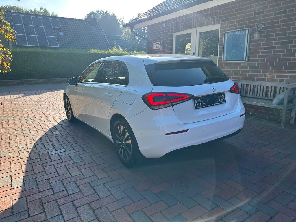 Mercedes-Benz A 180 2022