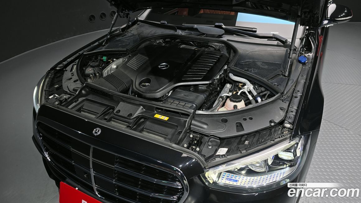 Mercedes-Benz S-Class 2023